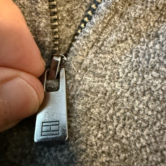Tommy Hilfiger Fleece 1/4 Zip XL - Picture 3 of 7